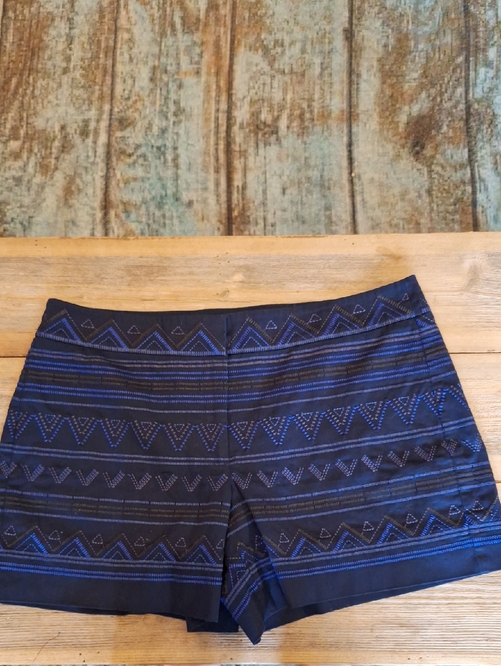 White House Black Market Black & Blue High-Rise Patterned Shorts. Size 12 Short
